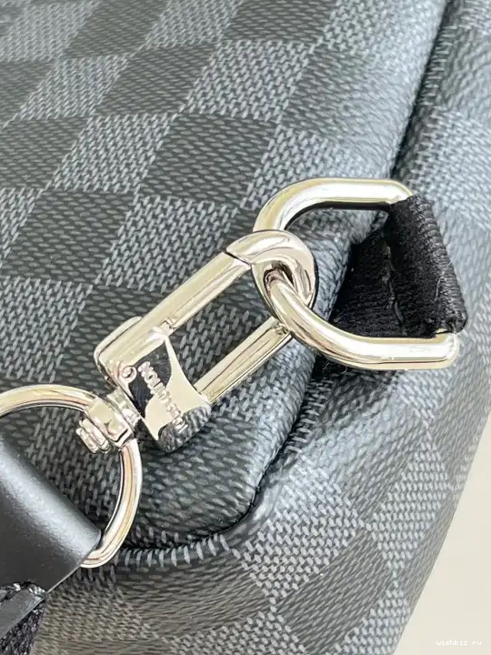 WIS SLINGBAG VUITTON LOUIS AVENUE 0702
